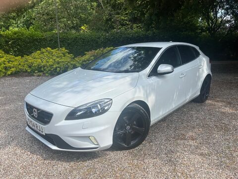 Volvo V40 1.6 D2 R-Design Euro 5 (s/s) 5dr 3