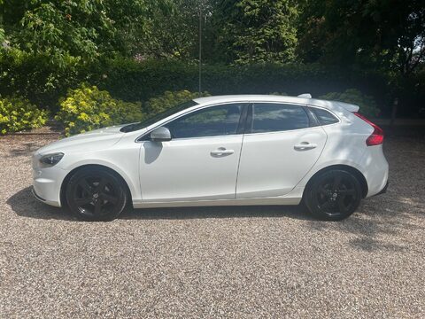 Volvo V40 1.6 D2 R-Design Euro 5 (s/s) 5dr 7