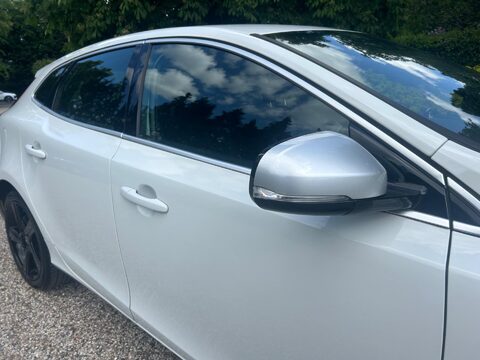 Volvo V40 1.6 D2 R-Design Euro 5 (s/s) 5dr 31