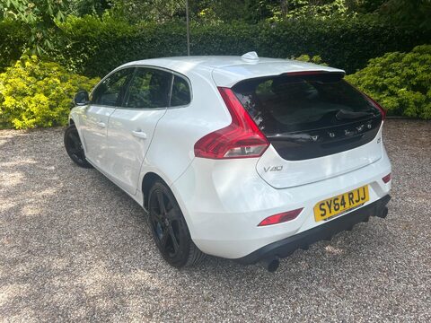 Volvo V40 1.6 D2 R-Design Euro 5 (s/s) 5dr 4