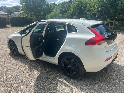 Volvo V40 1.6 D2 R-Design Euro 5 (s/s) 5dr 5