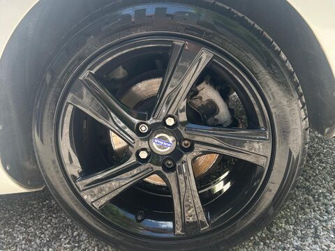 Volvo V40 1.6 D2 R-Design Euro 5 (s/s) 5dr 27