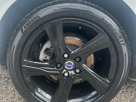 Volvo V40 1.6 D2 R-Design Euro 5 (s/s) 5dr 29
