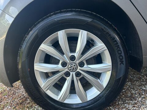 Volkswagen Polo 1.0 TSI SE Euro 6 (s/s) 5dr 38