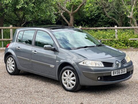 Renault Megane 1.6 VVT Dynamique 5dr 1