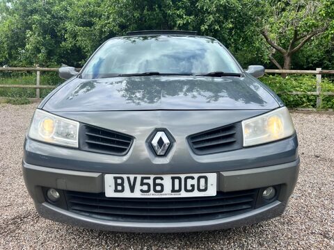 Renault Megane 1.6 VVT Dynamique 5dr 2