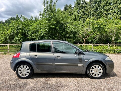 Renault Megane 1.6 VVT Dynamique 5dr 6