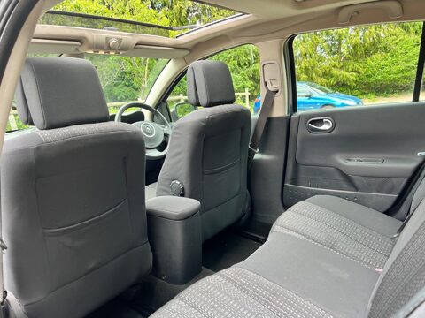 Renault Megane 1.6 VVT Dynamique 5dr 13