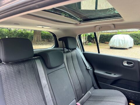 Renault Megane 1.6 VVT Dynamique 5dr 16