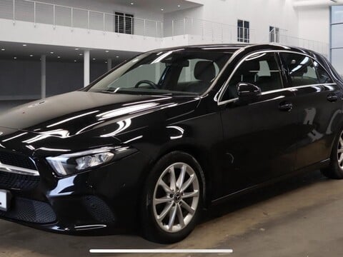 Mercedes-Benz A Class 1.5 A180d Sport (Executive) 7G-DCT Euro 6 (s/s) 5dr 2