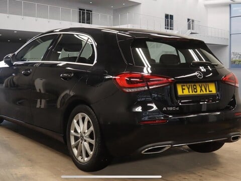 Mercedes-Benz A Class 1.5 A180d Sport (Executive) 7G-DCT Euro 6 (s/s) 5dr 3