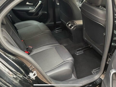 Mercedes-Benz A Class 1.5 A180d Sport (Executive) 7G-DCT Euro 6 (s/s) 5dr 7
