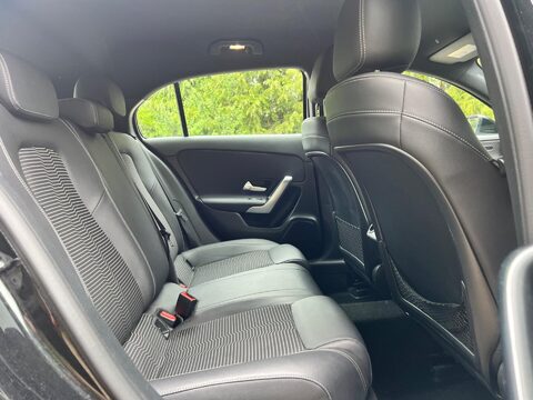 Mercedes-Benz A Class 1.5 A180d Sport (Executive) 7G-DCT Euro 6 (s/s) 5dr 16