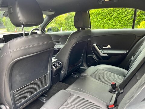 Mercedes-Benz A Class 1.5 A180d Sport (Executive) 7G-DCT Euro 6 (s/s) 5dr 20