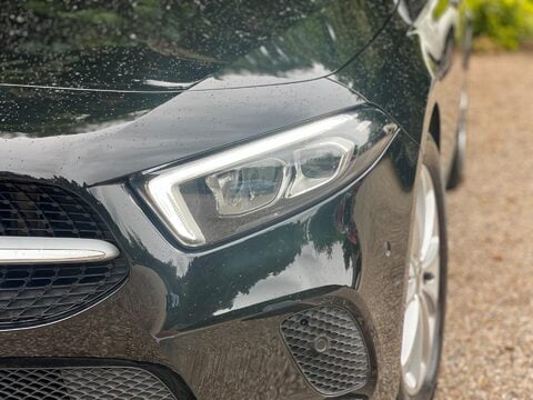 Mercedes-Benz A Class 1.5 A180d Sport (Executive) 7G-DCT Euro 6 (s/s) 5dr 30