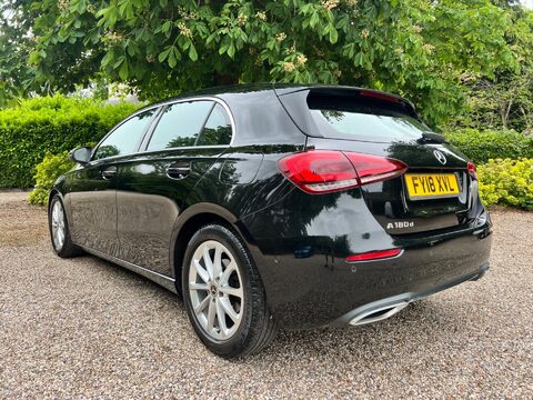 Mercedes-Benz A Class 1.5 A180d Sport (Executive) 7G-DCT Euro 6 (s/s) 5dr 4