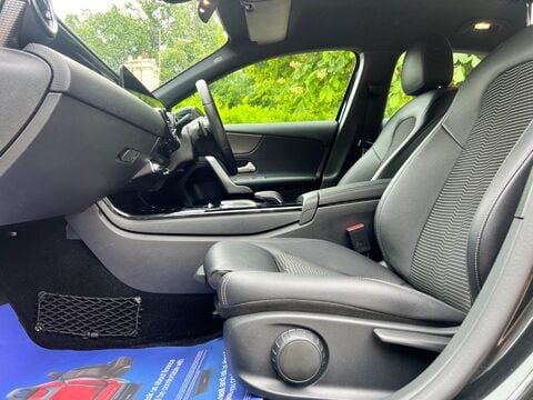 Mercedes-Benz A Class 1.5 A180d Sport (Executive) 7G-DCT Euro 6 (s/s) 5dr 28