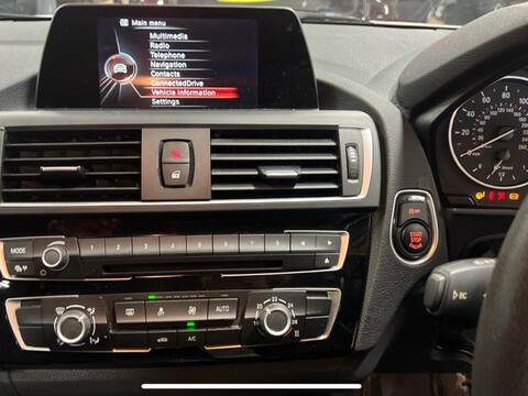 Renault Clio 0.9 TCe Iconic 25 Nav Euro 6 (s/s) 5dr 8
