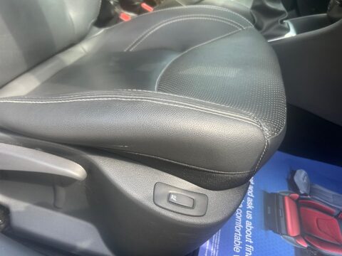Renault Clio 0.9 TCe Iconic 25 Nav Euro 6 (s/s) 5dr 34