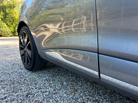 Renault Clio 0.9 TCe Iconic 25 Nav Euro 6 (s/s) 5dr 57