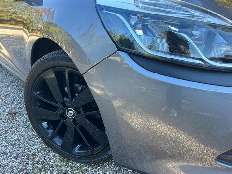 Renault Clio 0.9 TCe Iconic 25 Nav Euro 6 (s/s) 5dr 38