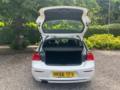 BMW 1 Series 2.0 120d Sport Auto Euro 6 (s/s) 5dr 43