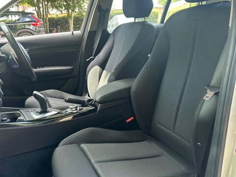 BMW 1 Series 2.0 120d Sport Auto Euro 6 (s/s) 5dr 46