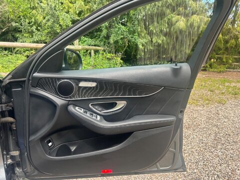 Mercedes-Benz C Class 2.1 C250d AMG Line G-Tronic+ Euro 6 (s/s) 4dr 25