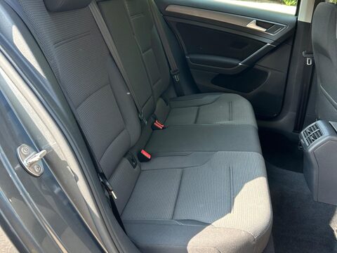 Volkswagen Golf 1.0 TSI SE Euro 6 (s/s) 5dr 17