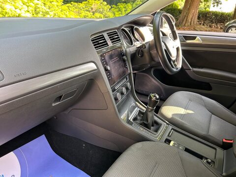 Volkswagen Golf 1.0 TSI SE Euro 6 (s/s) 5dr 13