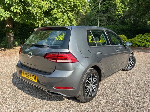 Volkswagen Golf 1.0 TSI SE Euro 6 (s/s) 5dr 10