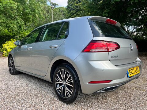 Volkswagen Golf 1.4 TSI BlueMotion Tech SE Nav DSG Euro 6 (s/s) 5dr 4