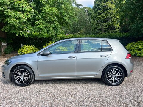 Volkswagen Golf 1.4 TSI BlueMotion Tech SE Nav DSG Euro 6 (s/s) 5dr 5