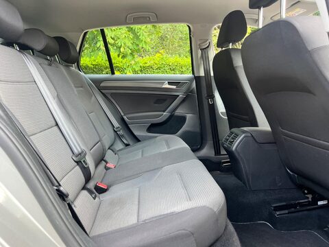 Volkswagen Golf 1.4 TSI BlueMotion Tech SE Nav DSG Euro 6 (s/s) 5dr 13