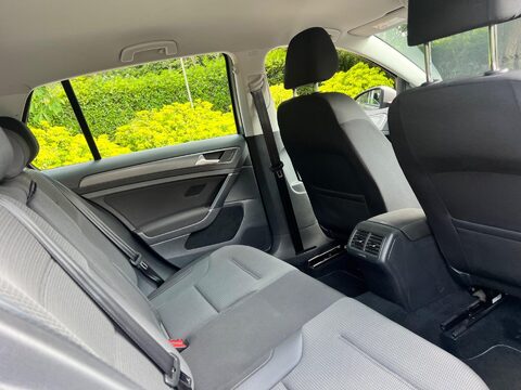 Volkswagen Golf 1.4 TSI BlueMotion Tech SE Nav DSG Euro 6 (s/s) 5dr 16
