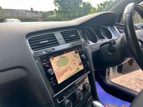 Volkswagen Golf 1.4 TSI BlueMotion Tech SE Nav DSG Euro 6 (s/s) 5dr 22