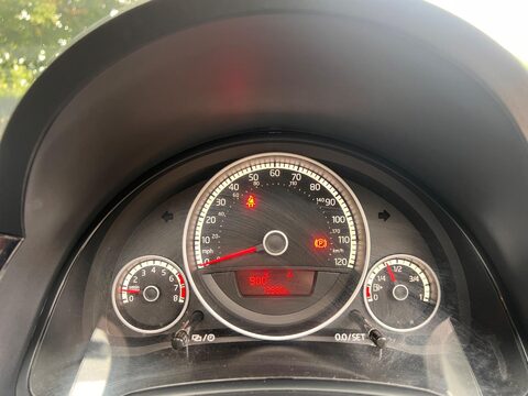 Volkswagen Up 1.0 High up! Euro 6 3dr 23
