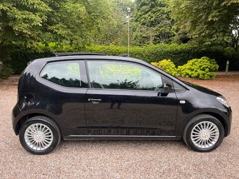 Volkswagen Up 1.0 High up! Euro 6 3dr 10