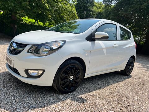Vauxhall Viva 1.0i SE Euro 6 5dr (a/c) 3