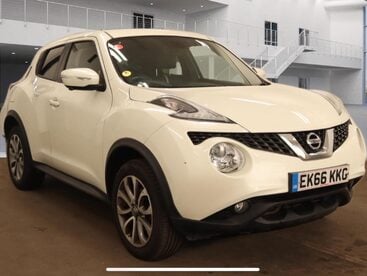 Nissan Juke 1.6 Tekna XTRON Euro 6 5dr