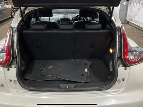 Nissan Juke 1.6 Tekna XTRON Euro 6 5dr 2