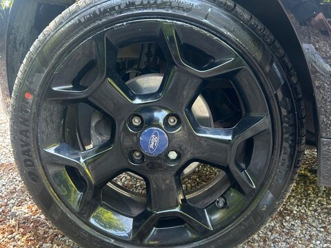 Ford Ka 1.2 Zetec Black Edition Euro 6 (s/s) 3dr 18
