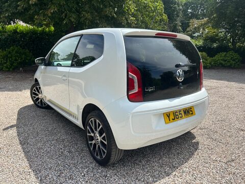 Volkswagen Up 1.0 Street up! Euro 6 3dr 4
