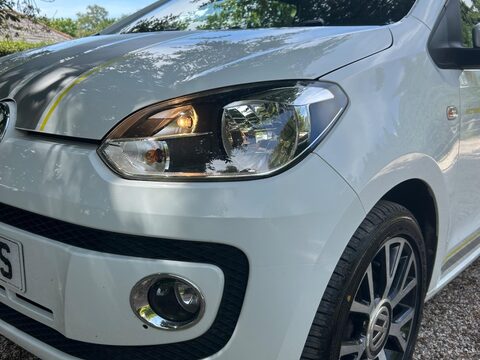 Volkswagen Up 1.0 Street up! Euro 6 3dr 5