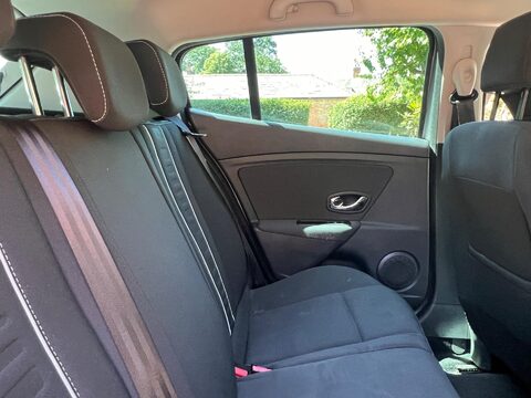 Renault Megane 1.5 dCi Dynamique TomTom Euro 5 (s/s) 5dr 24