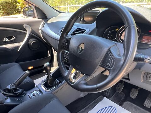 Renault Megane 1.5 dCi Dynamique TomTom Euro 5 (s/s) 5dr 10