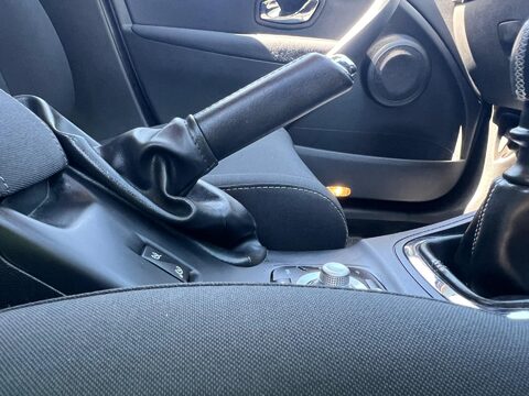 Renault Megane 1.5 dCi Dynamique TomTom Euro 5 (s/s) 5dr 17