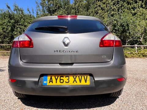 Renault Megane 1.5 dCi Dynamique TomTom Euro 5 (s/s) 5dr 8