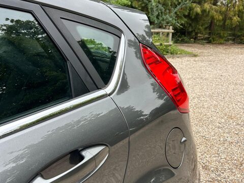 Ford Fiesta 1.25 Zetec Euro 6 5dr 40