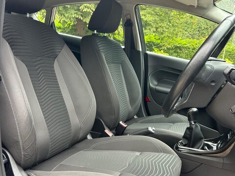 Ford Fiesta 1.25 Zetec Euro 6 5dr 17